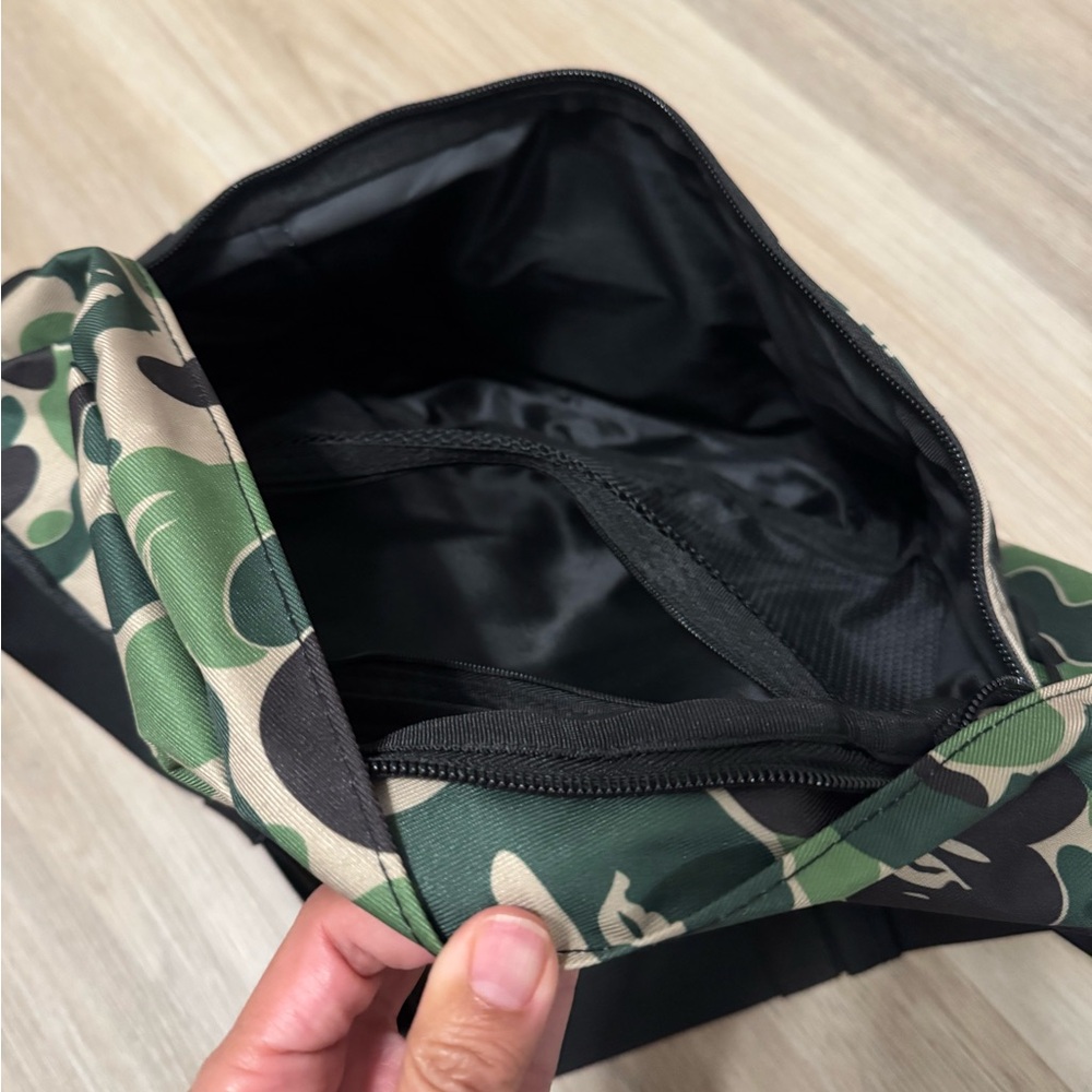 BAPE Green and Black Camouflage Oversized Belt Bag - Picture 4 of 10